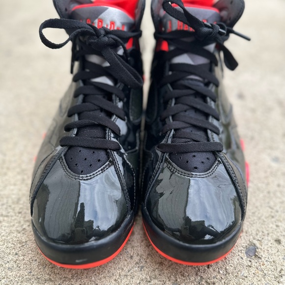 Jordan 7 Retro Patent (WORN TWICE) GOOD CONDITION. Very minor removable scuffs - Picture 3 of 10